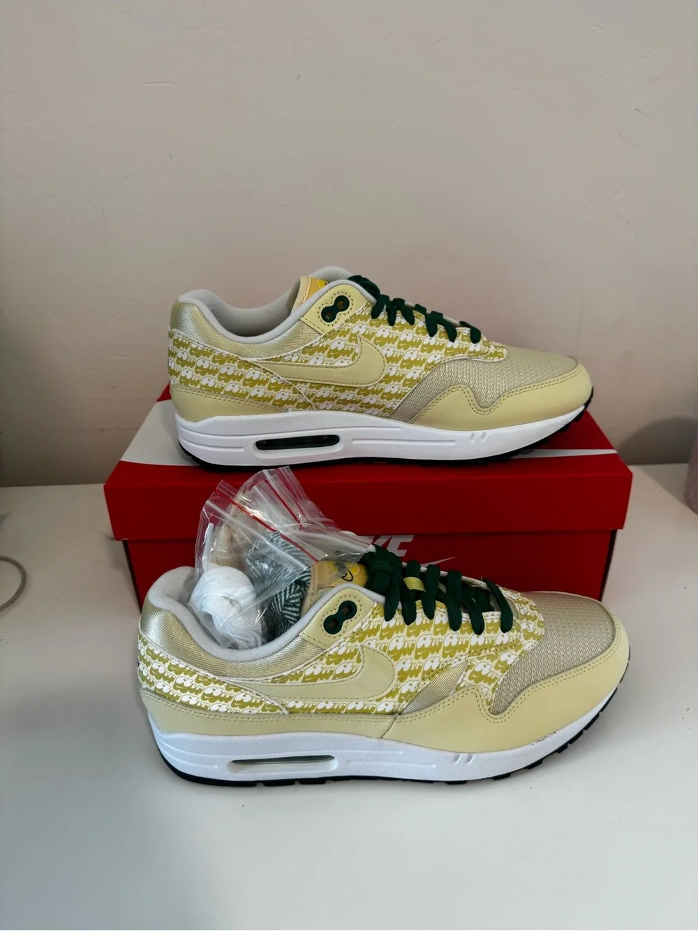 Nike Air Max 1 PRM Lemonade shoes NWT